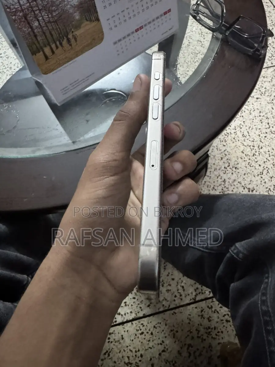 Apple iPhone 15 Pro (Used)