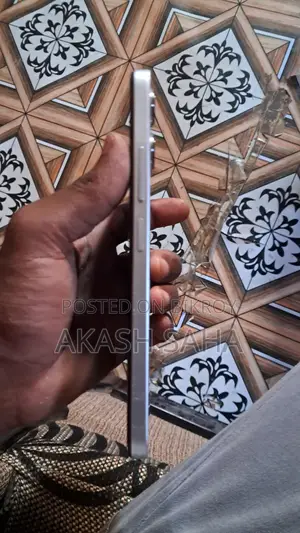 Xiaomi Redmi 12 (Brand New)