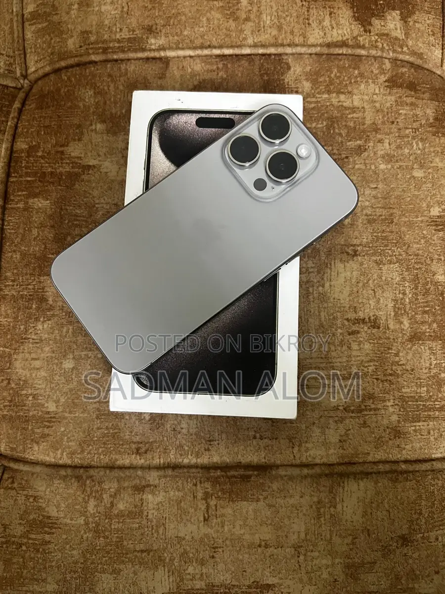 Apple iPhone 15 Pro Natural Titanium (Used)