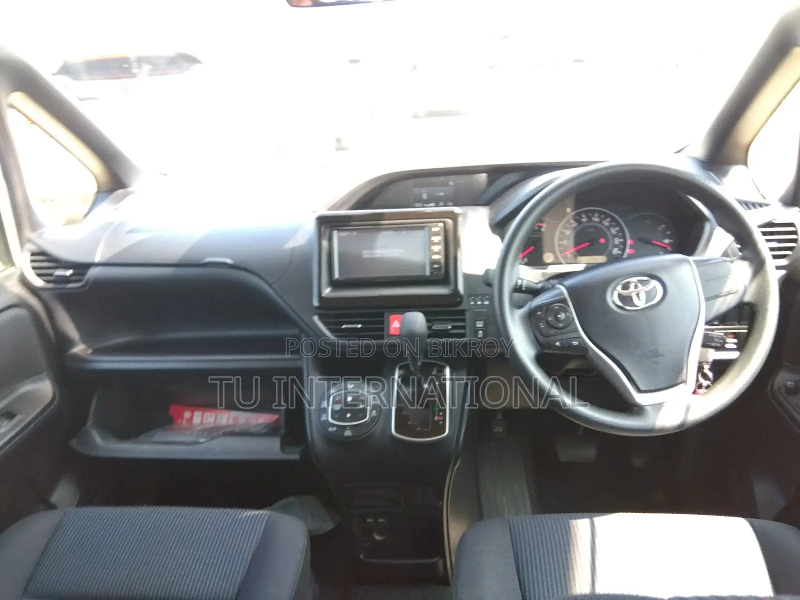 Toyota Noah X Non-HV Pkg 2021