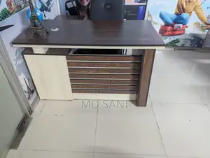 অফিসের আসবাবপত্র বিক্রি হবে