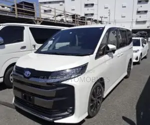 Toyota Noah S-z pkg 2022