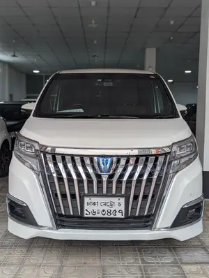 Toyota Esquire Gi premium 2018
