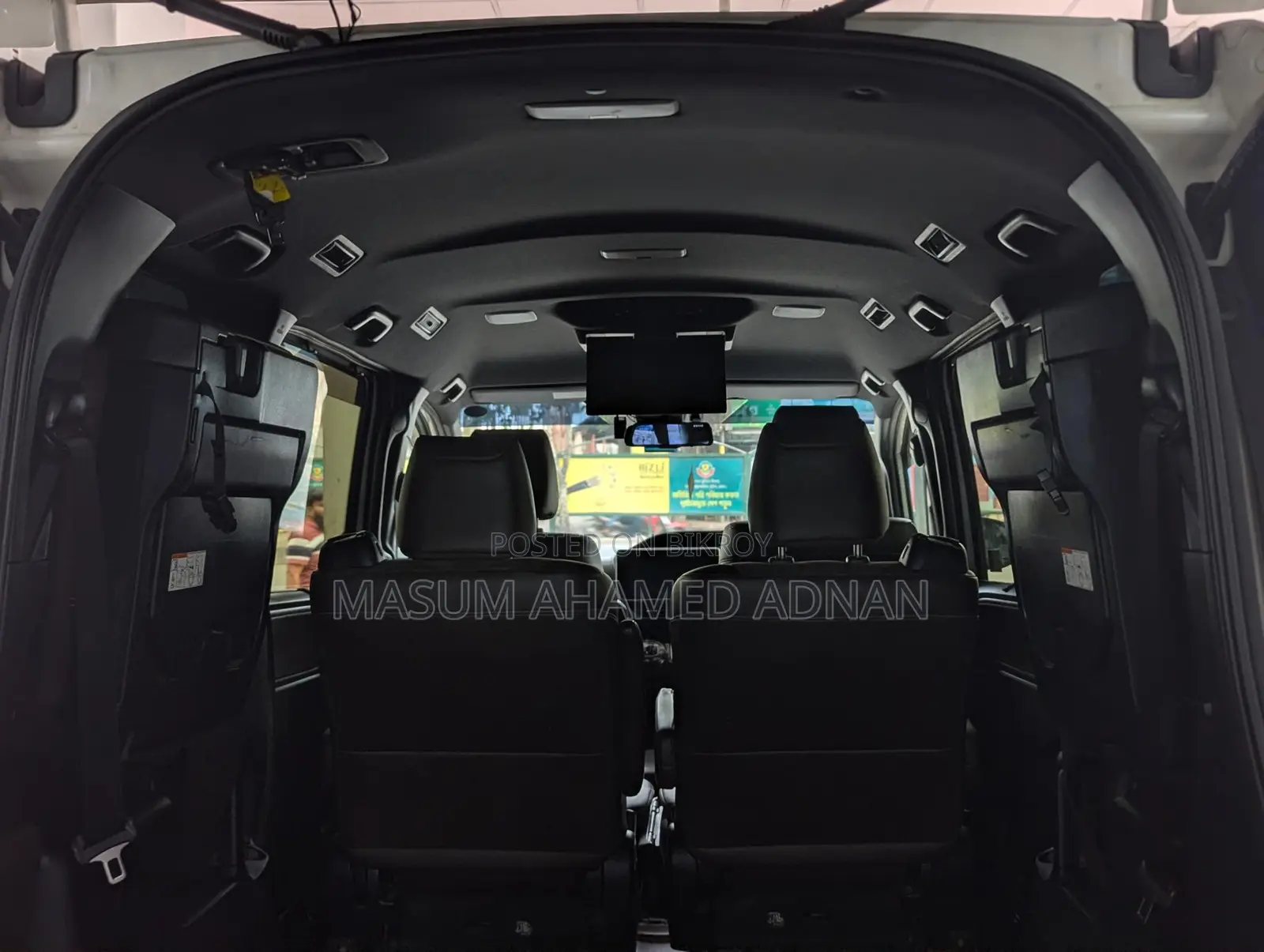 Toyota Esquire Gi premium 2018