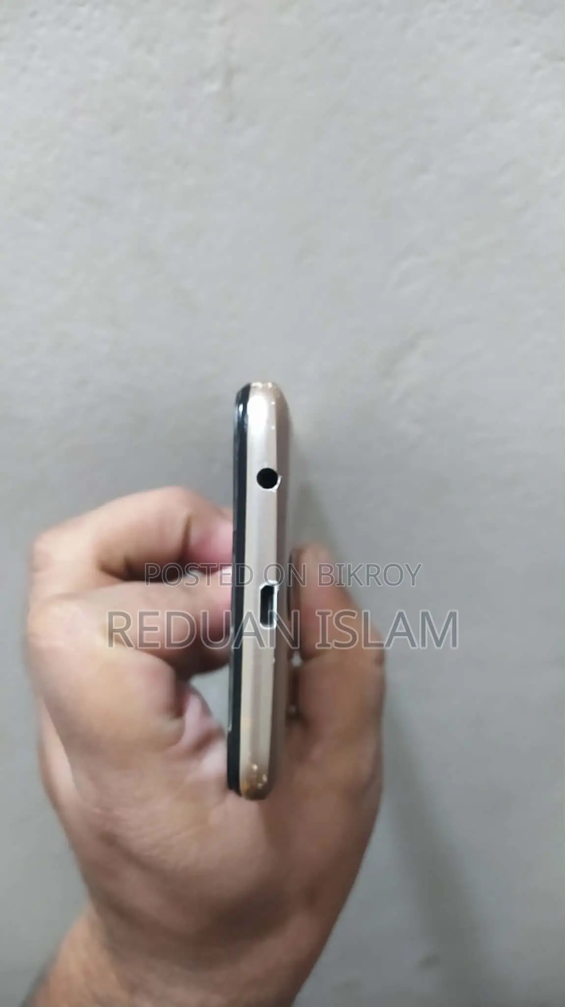 Symphony I30 Gold