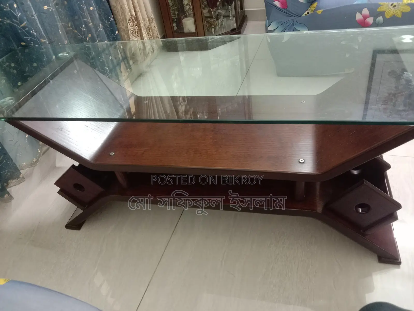হাতিলের টিভি স্টেন