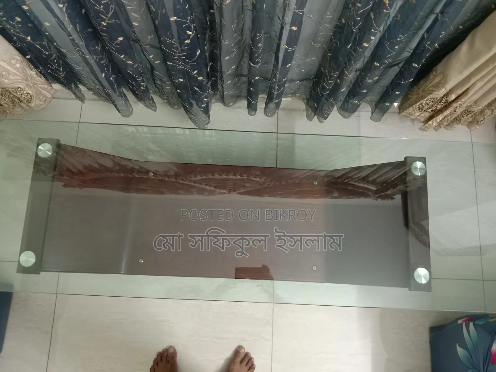হাতিলের টিভি স্টেন
