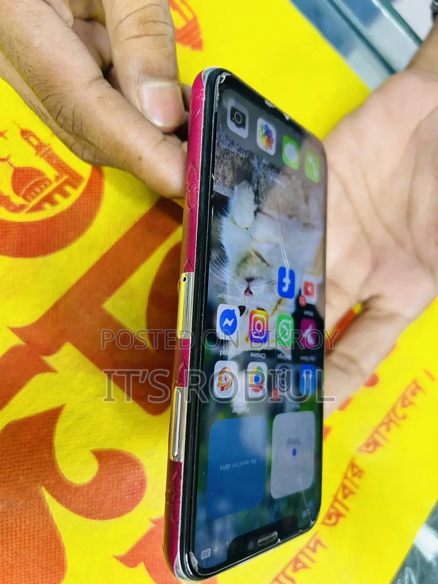 Apple iPhone X (Used)