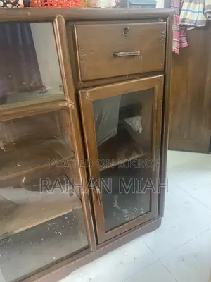 শোকেস ,