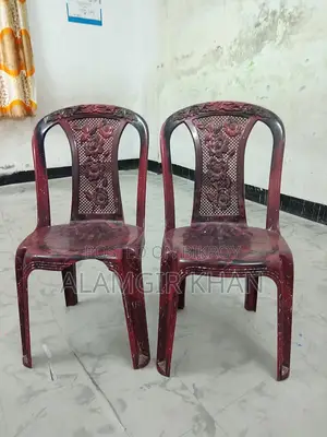 ২ টি চেয়ার বিক্রি করা হবে