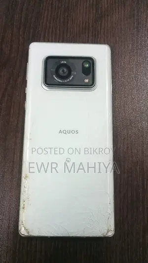 SHARP Aquos R6 (Used)