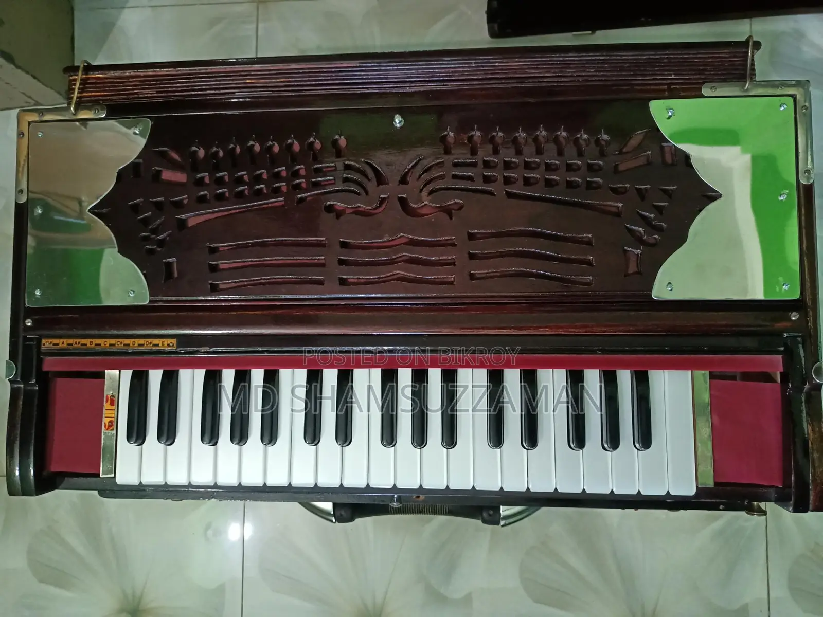 Scale Changer Harmonium