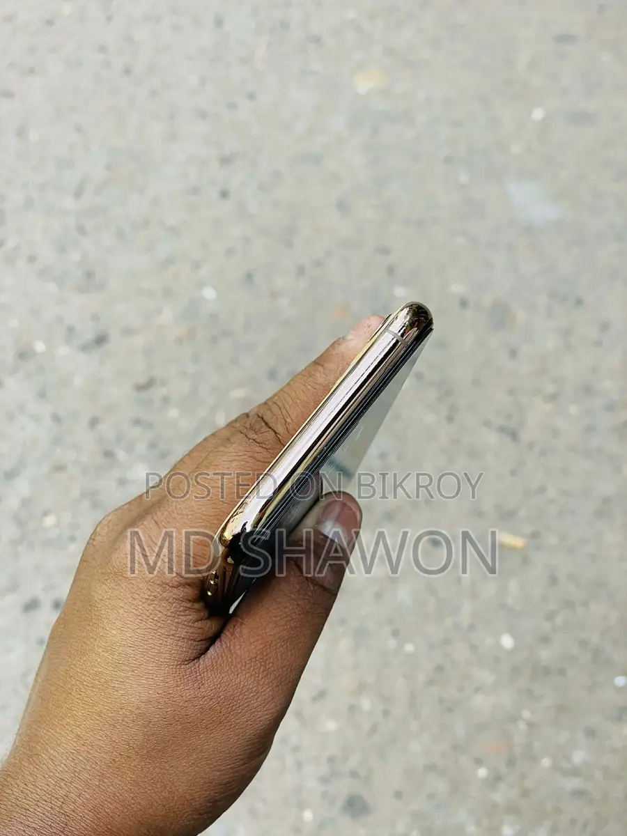 Apple iPhone 11 Pro Max (Used)