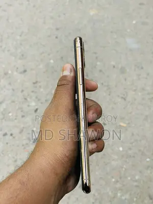 Apple iPhone 11 Pro Max (Used)