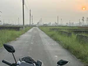 ব্লক-এন, (৩+৩)=৬ কাঠা, উত্তরমুখী, বসুন্ধরা আর/এ