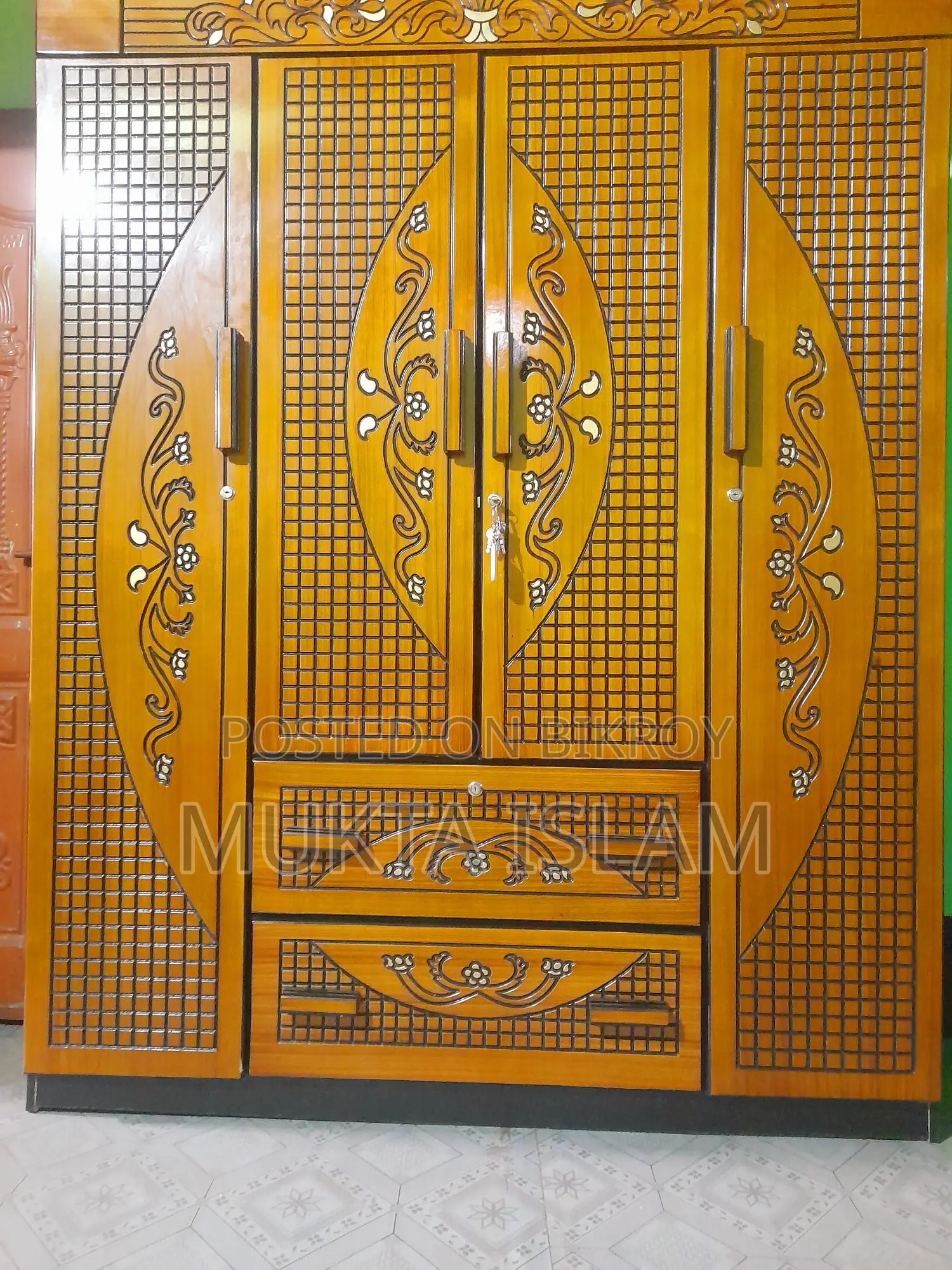 A Four-Door Almirah.
