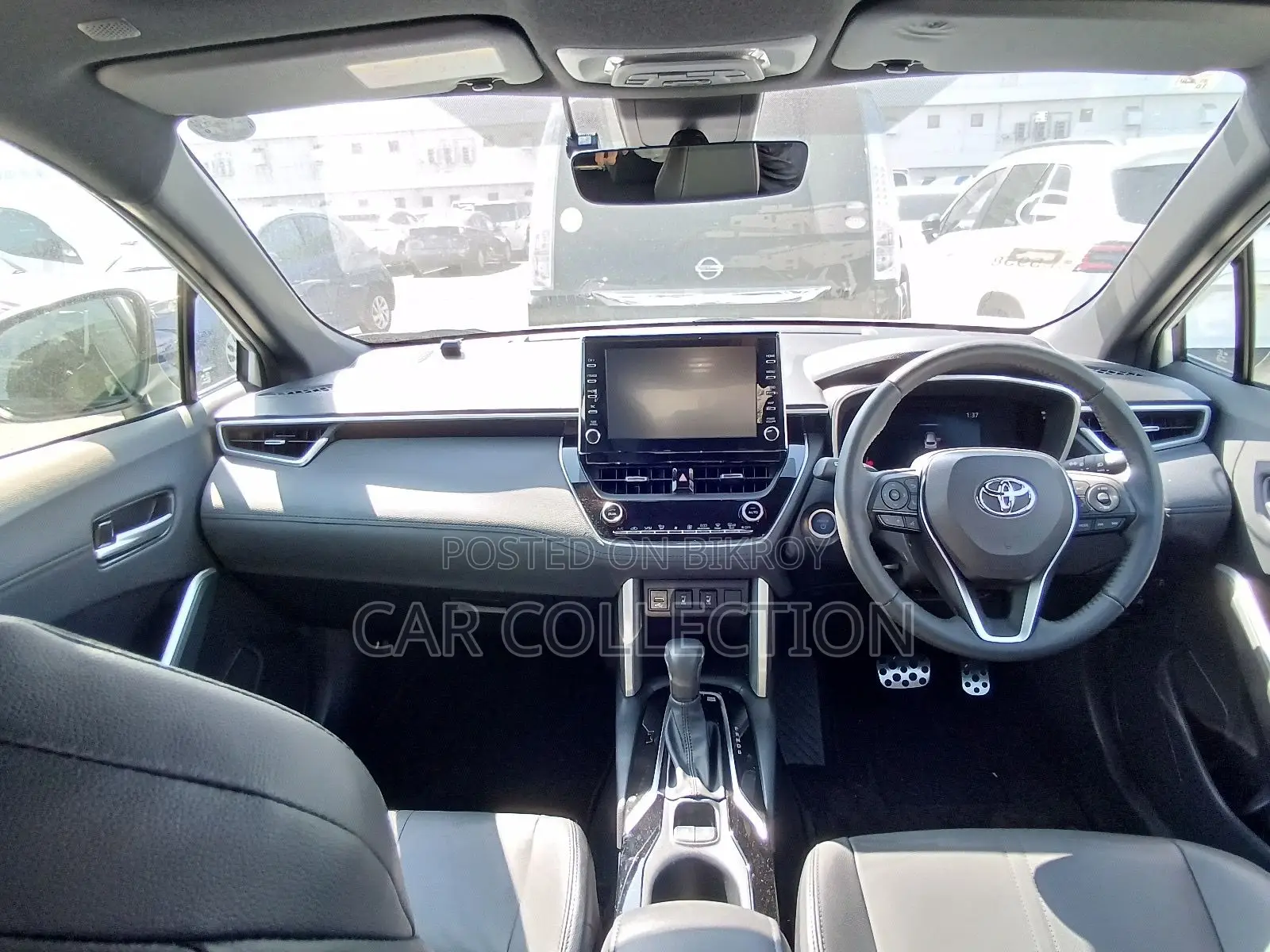 Toyota Corolla Cross Z Leather HV Pearl 2023