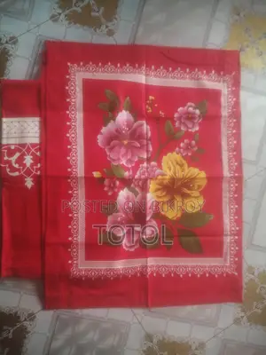 এক ফুলের বিছানার চাদর