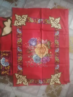 এক ফুলের বিছানার চাদর