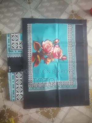 এক ফুলের বিছানার চাদর