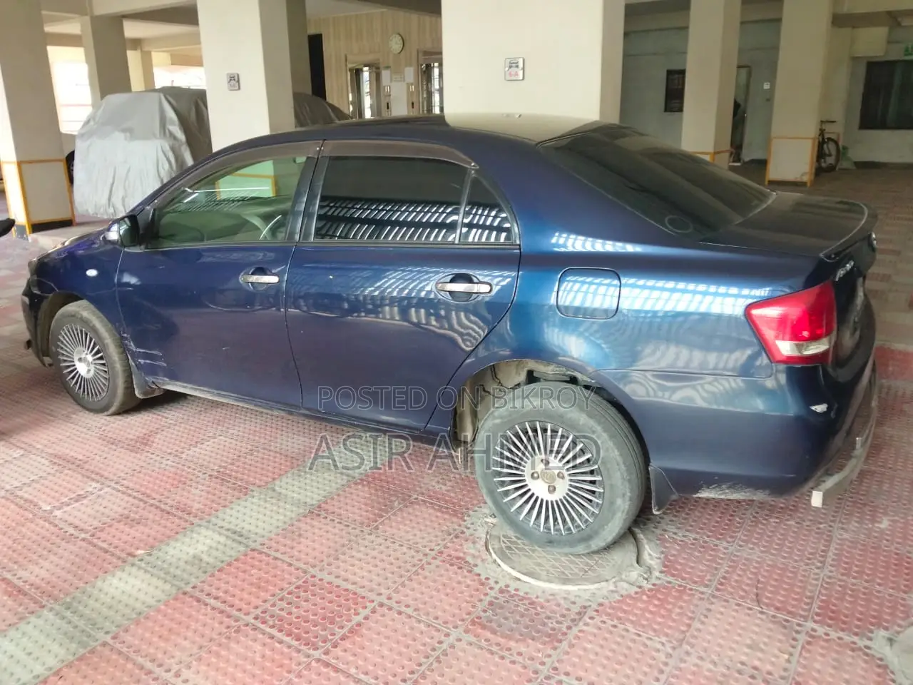 Toyota Axio . 2009
