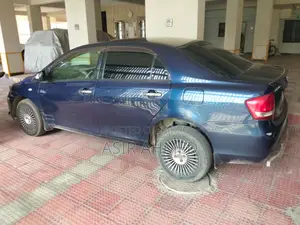 Toyota Axio . 2009