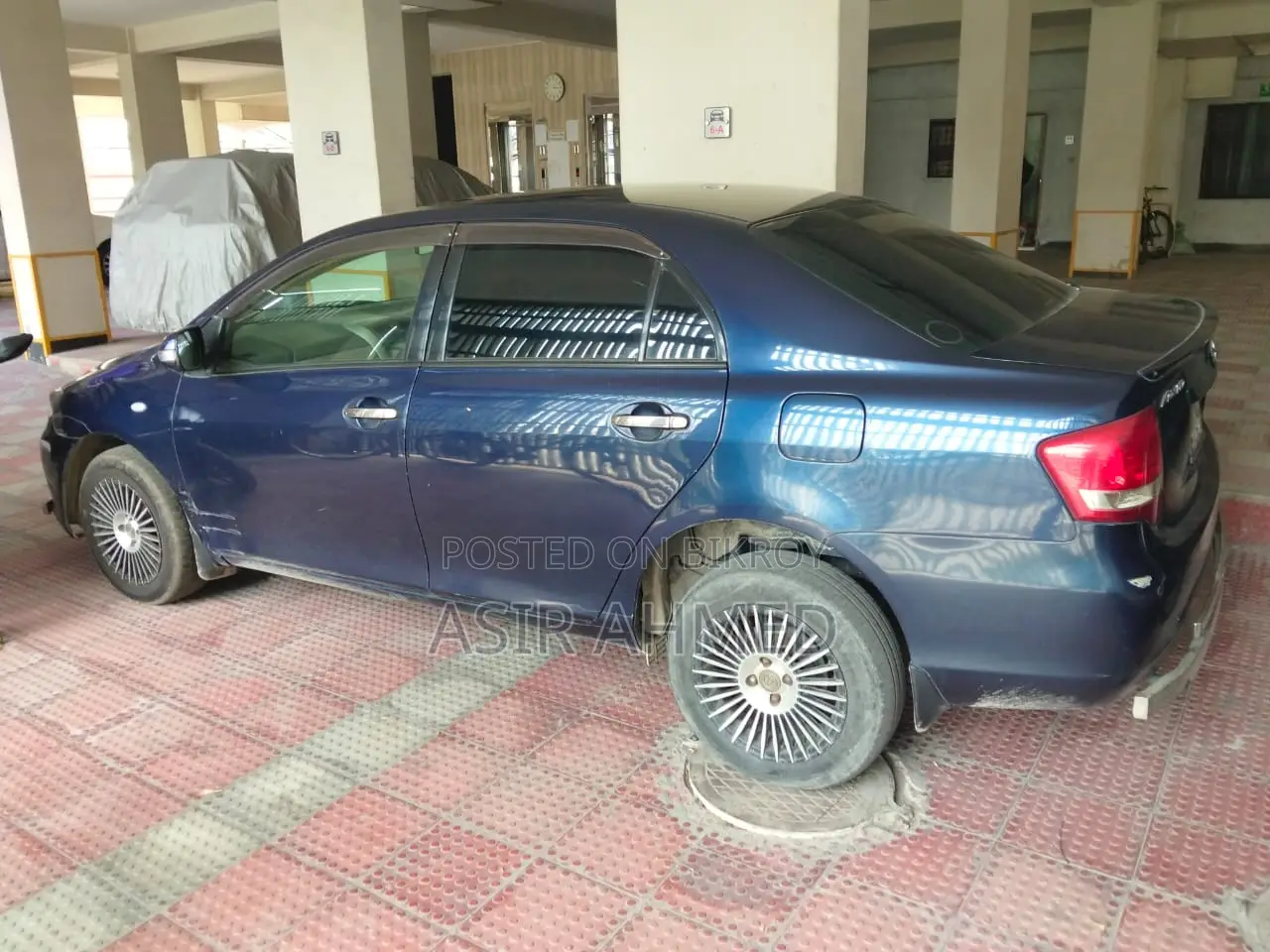 Toyota Axio . 2009