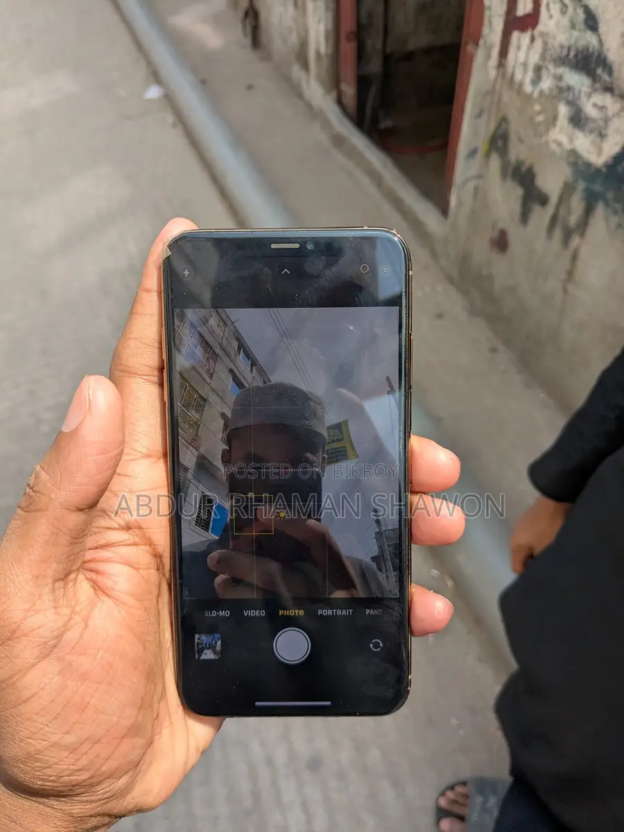 Apple iPhone XS Max (Used)
