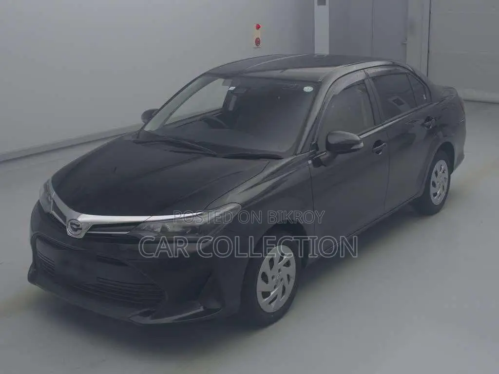 Toyota Axio Ex Non Hybrid Black 2022