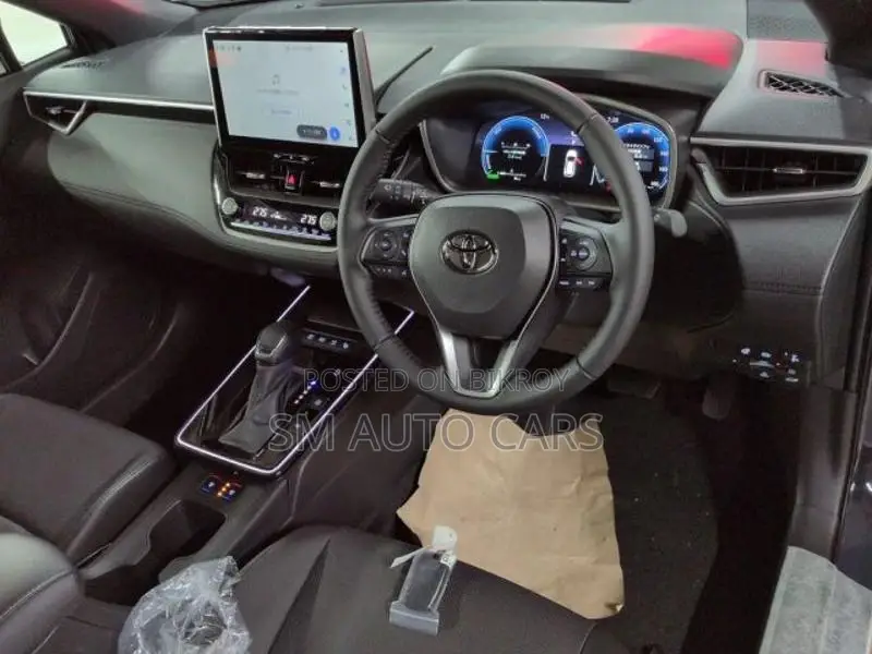 Toyota Corolla Cross Z Massive Grey 2026