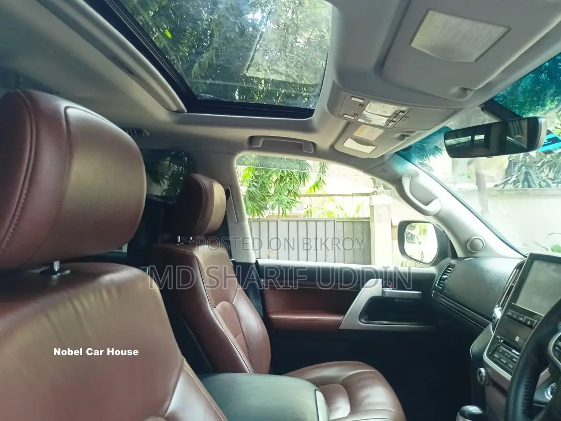Toyota Land Cruiser VX-V8 (Diesel Turbo) 2018