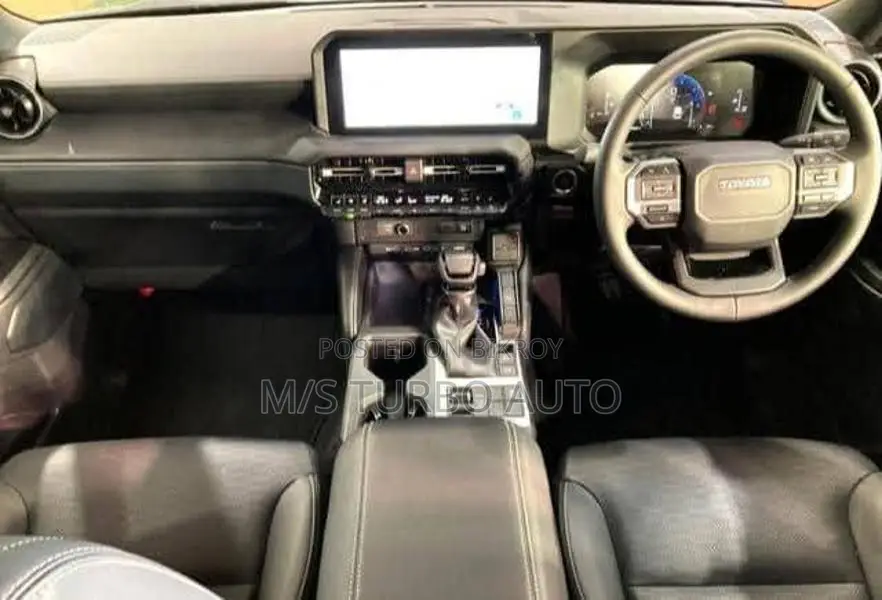 Toyota Land Cruiser LC250 2024