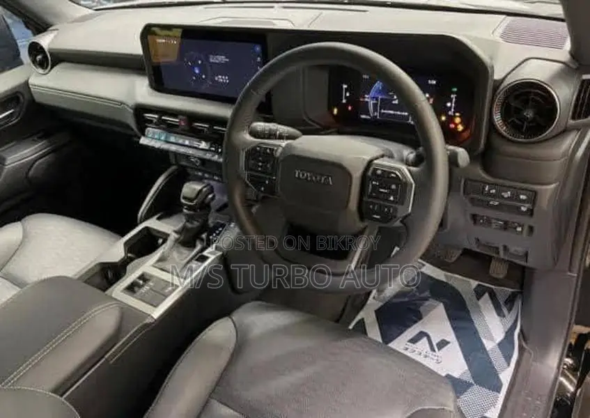Toyota Land Cruiser LC250 2024