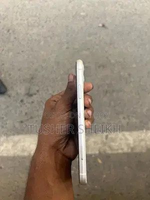 Apple iPhone 11 (Used)