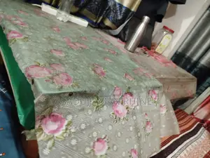 টেবিল চেয়ার বিক্রয়