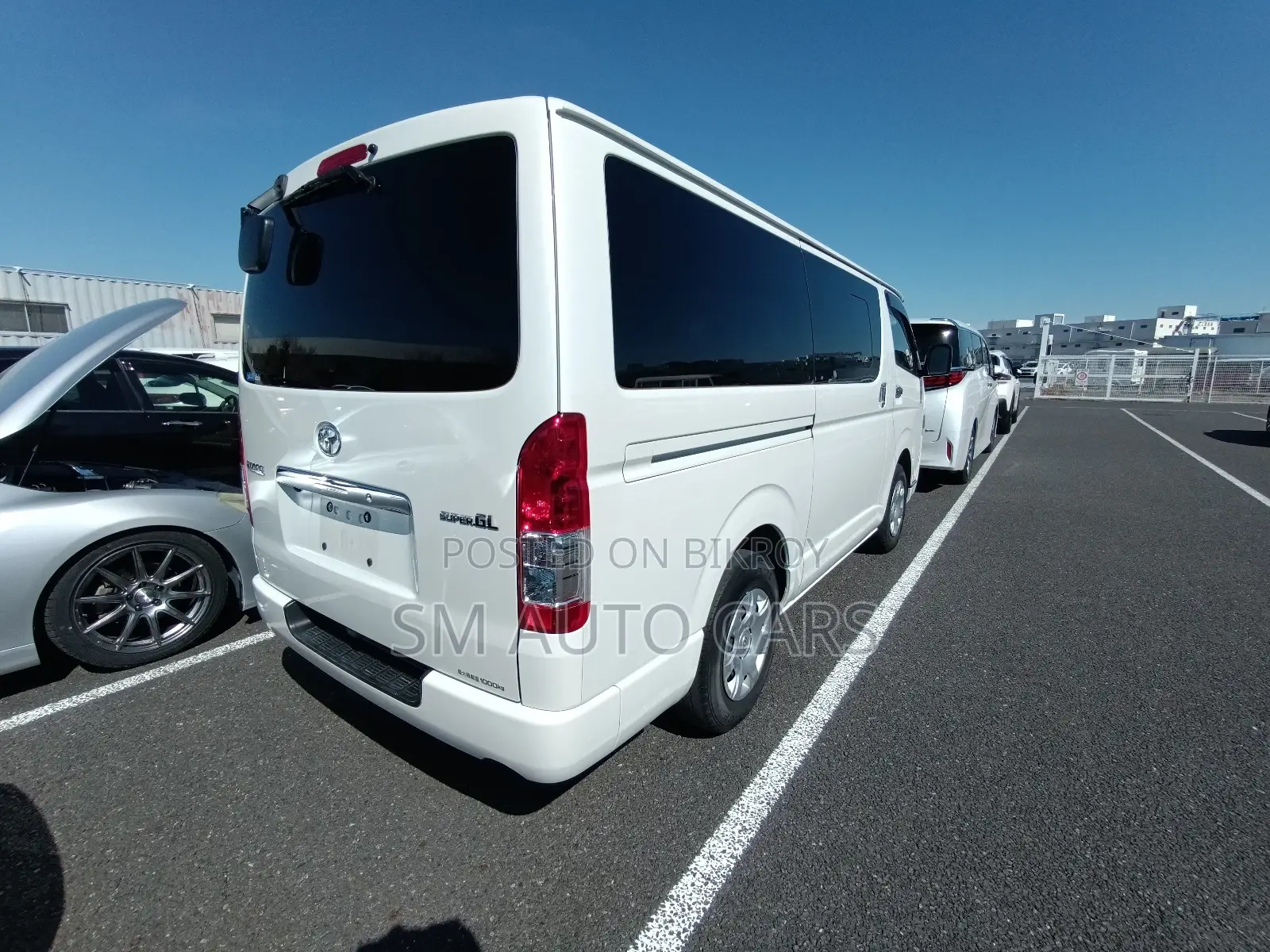 Toyota Hiace Super GL Pearl 2021