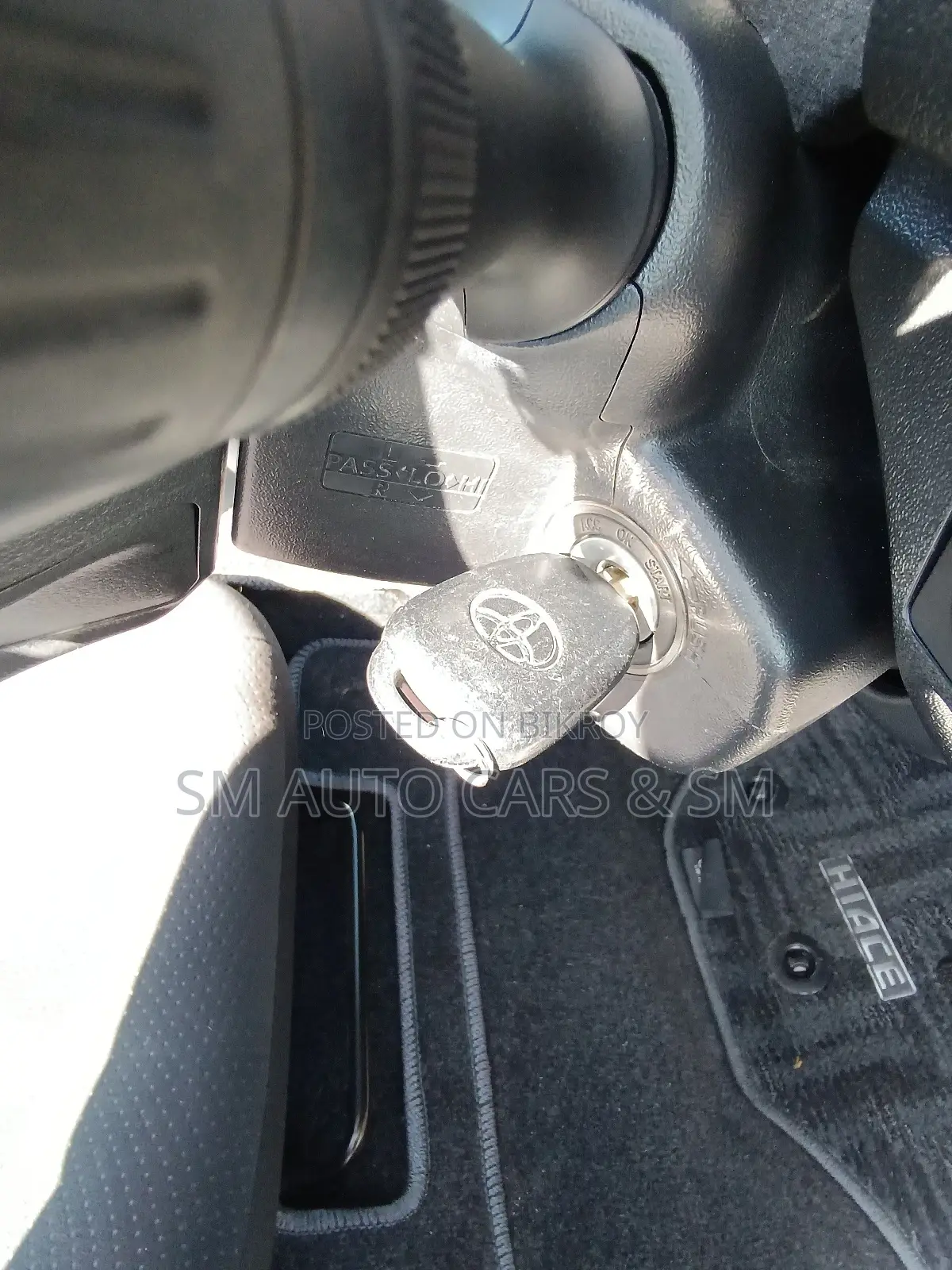 Toyota Hiace Super GL Pearl 2021