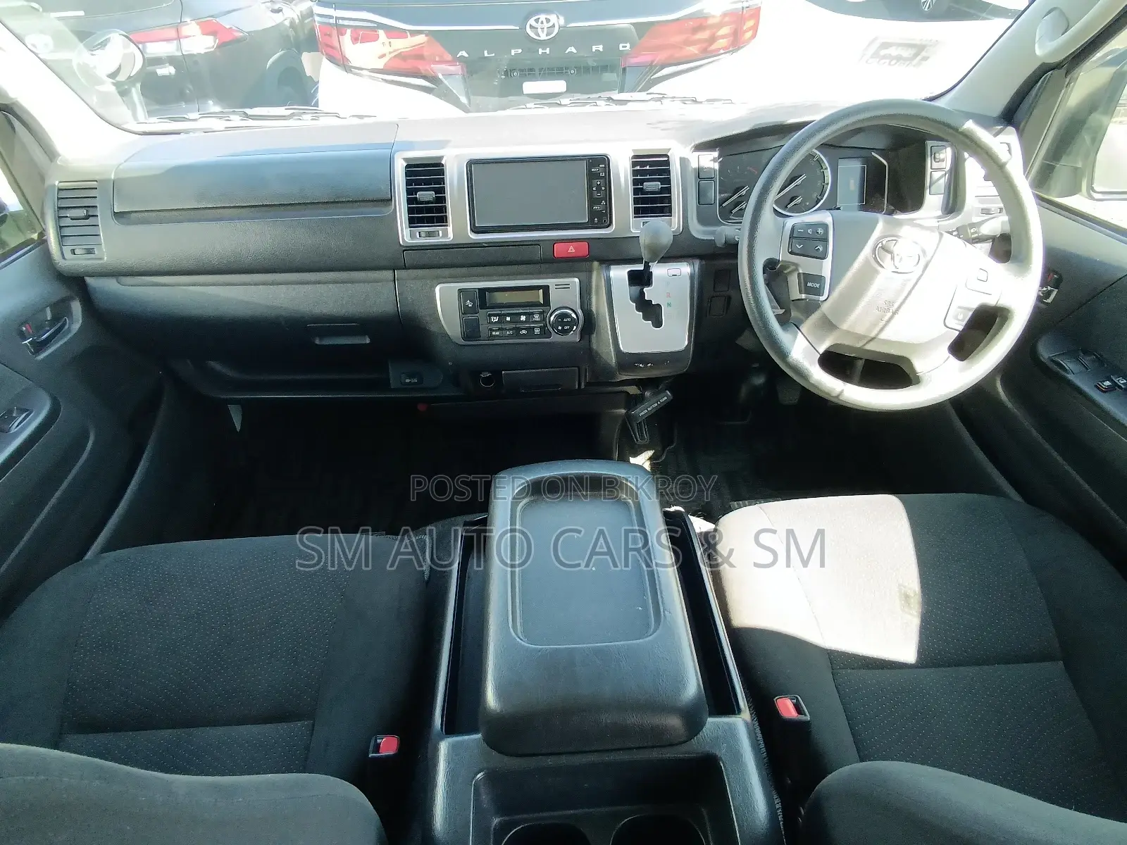 Toyota Hiace Super GL Pearl 2021