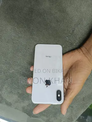 Apple iPhone X (Used)