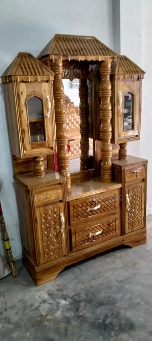 ড্রেসিং টেবিল