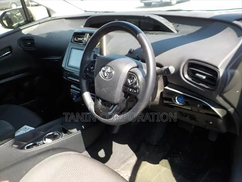 Toyota Prius S LED SUNROOF 2020