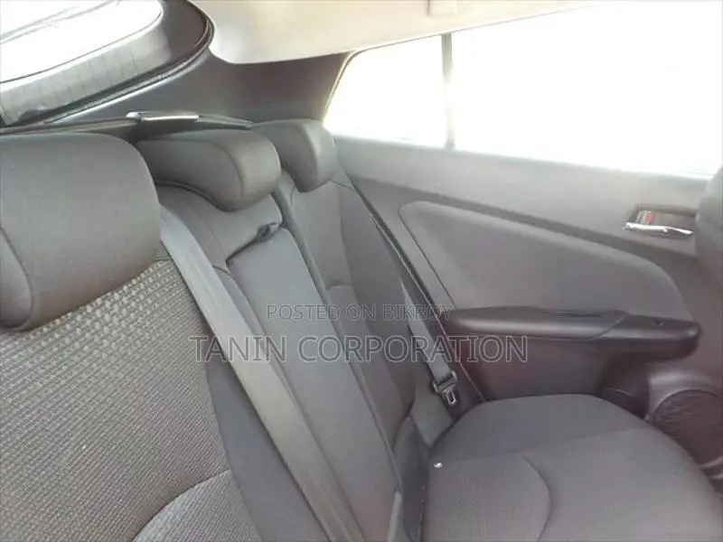 Toyota Prius S LED SUNROOF 2020