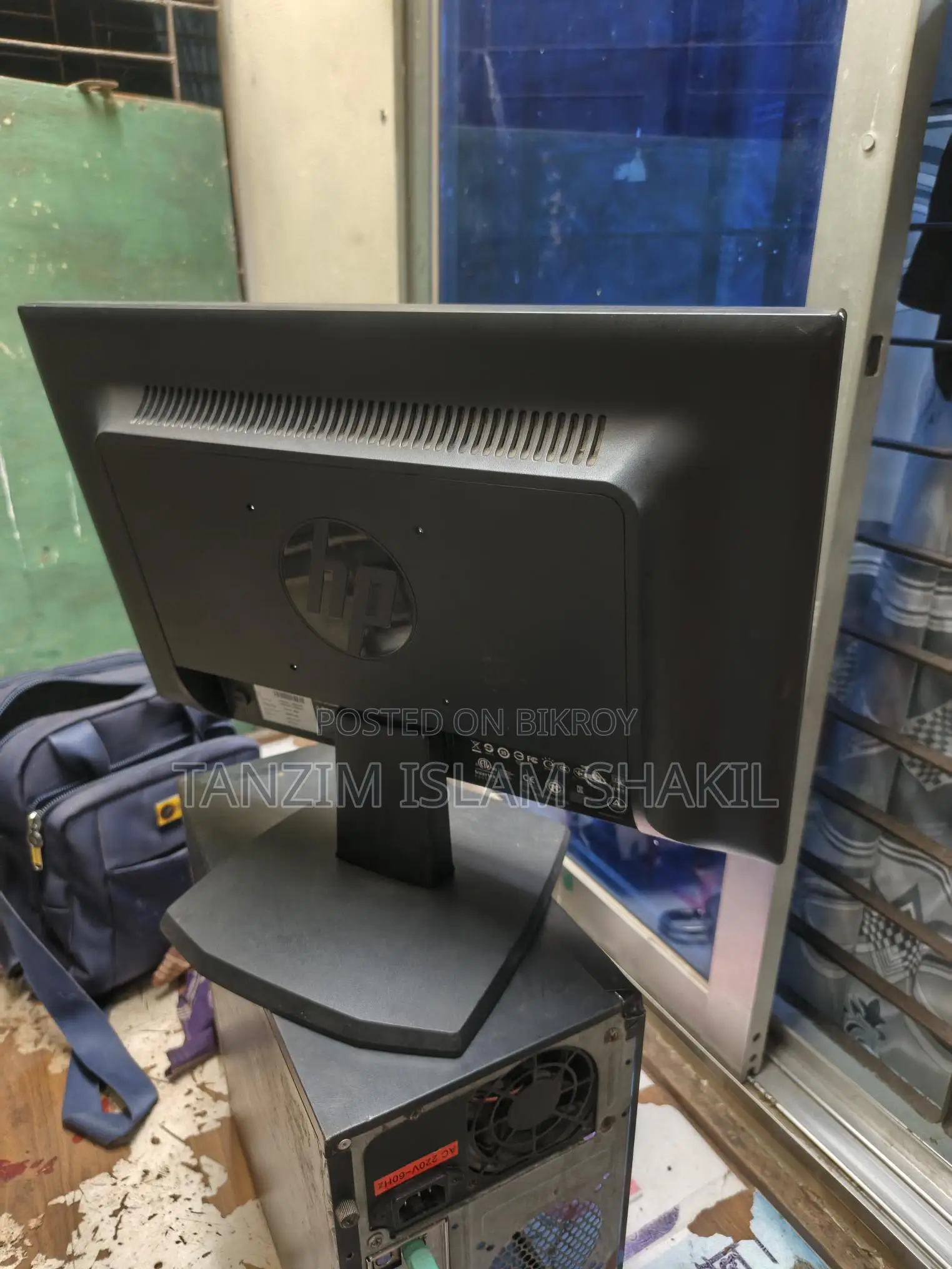 Dextop & Monitor 8gb RAM 128gb Strorej