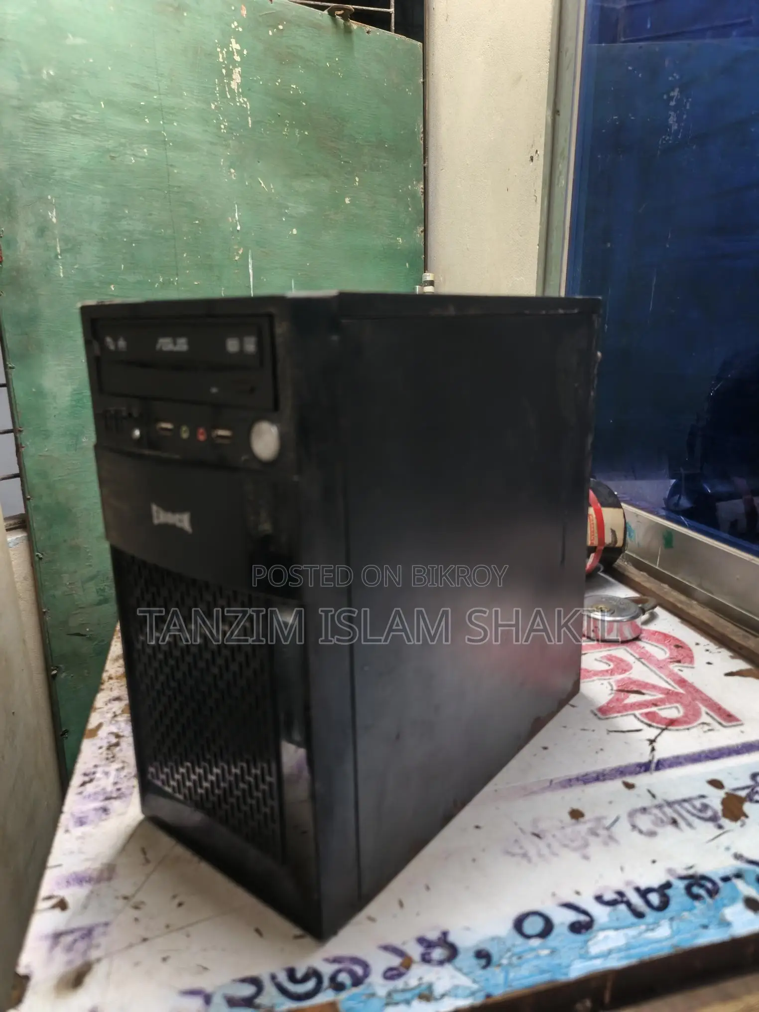 Dextop & Monitor 8gb RAM 128gb Strorej
