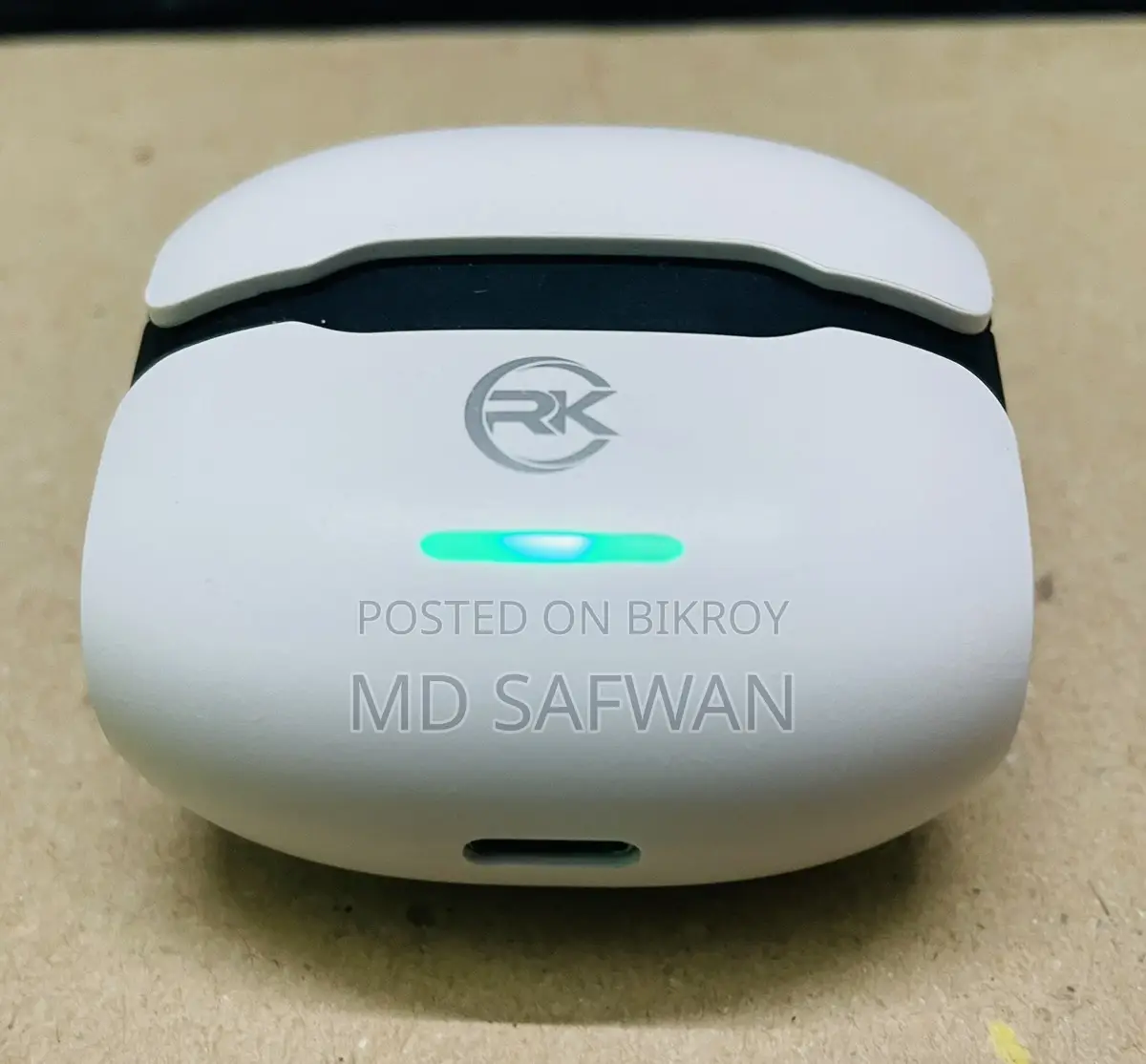 Rk Wireless Earbuds ‼️Urgent Sell‼️