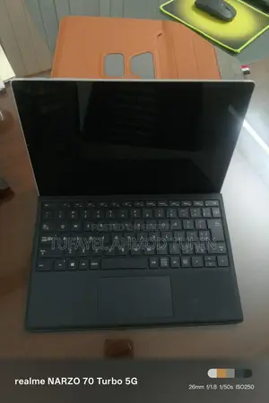 Microsoft Surface Desktop-k39u62b