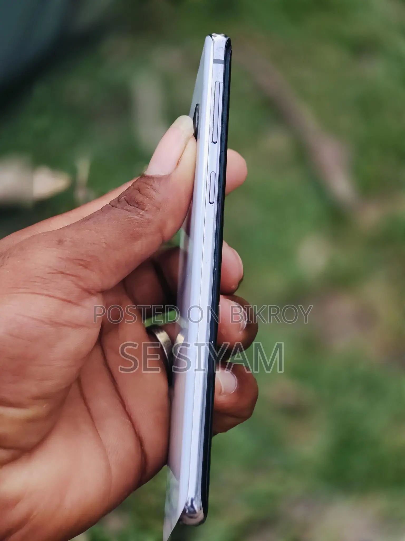 Samsung Galaxy S10 (Used)