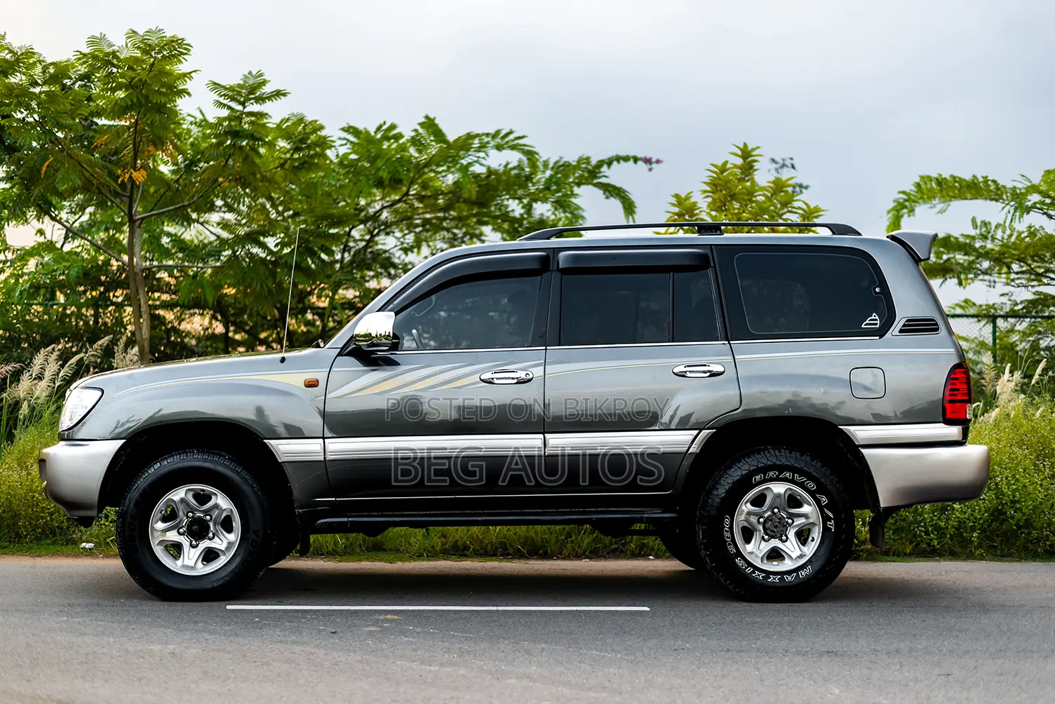 Toyota Land Cruiser 105 1999