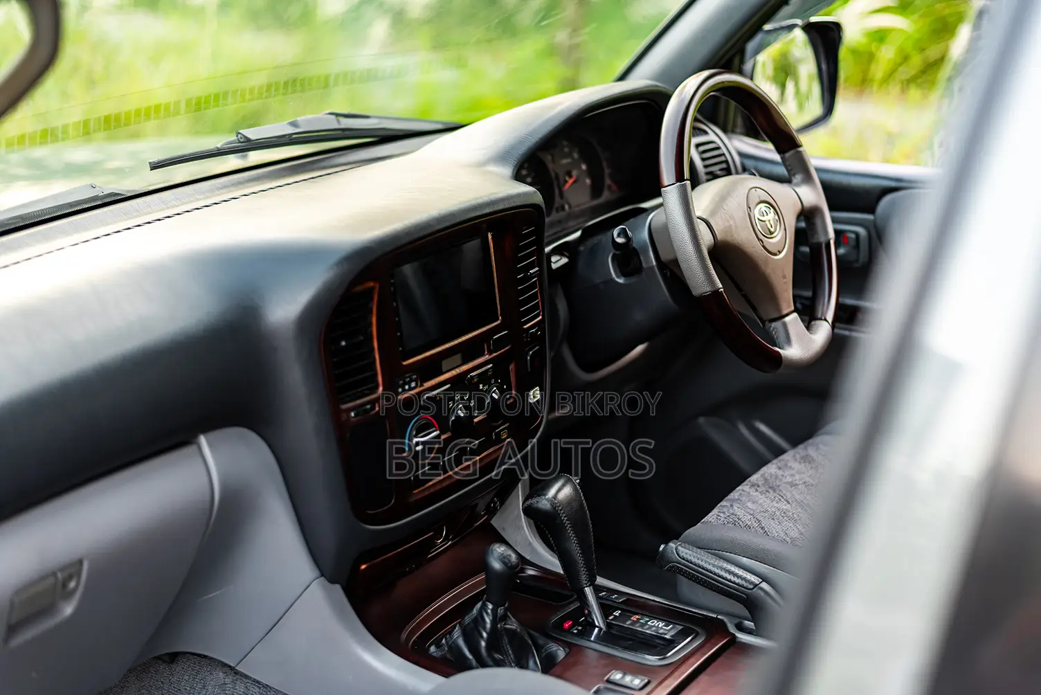 Toyota Land Cruiser 105 1999