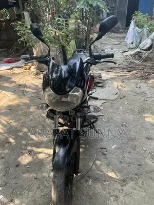 Bajaj Discover 100 . 2020